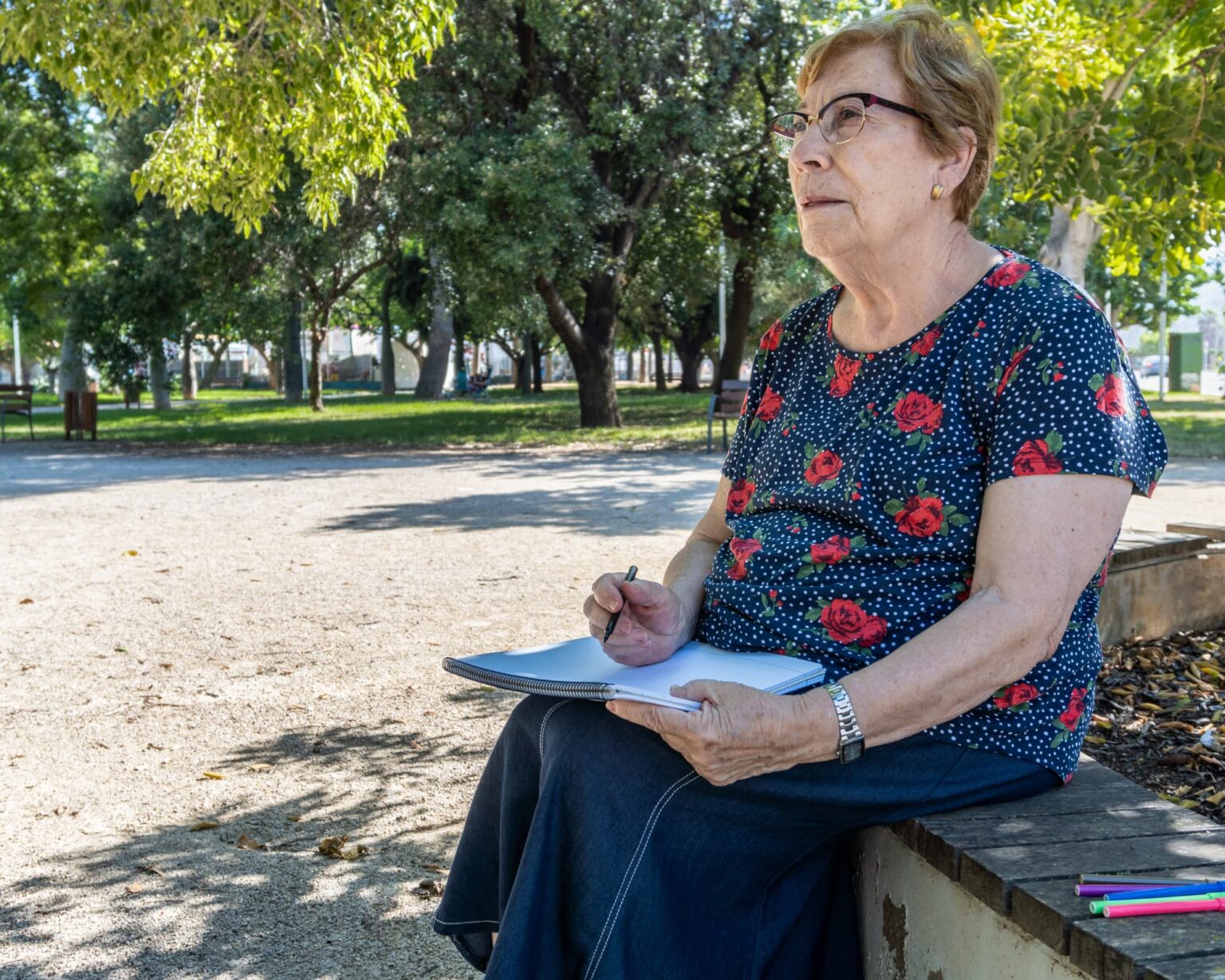 Adulto mayor contemplación